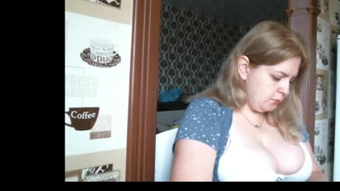 Snapshot of lady_cute_cat chatting on August 6, 2026, 2:35 am lady cute cat29 online show from August 6, 2026, 2:35 am