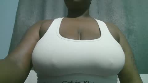 lady_dearra online show from October 27, 2025, 3:43 am