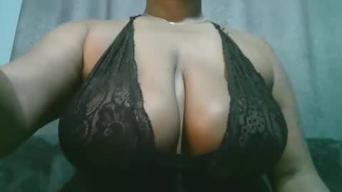 lady_dearra online show from April 25, 2026, 4:59 am