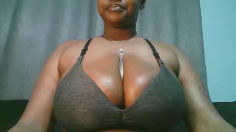 lady_dearra online show from May 8, 2026, 3:12 am