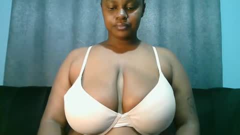 lady_dearra online show from June 6, 2026, 2:49 am