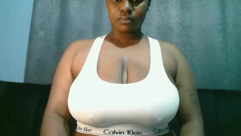 lady_dearra online show from June 14, 2026, 2:09 am