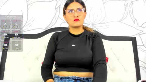 LADY  online show from May 12, 2026, 2:19 am