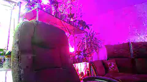 Lady Gloria online show from February 5, 2025, 5:09 am