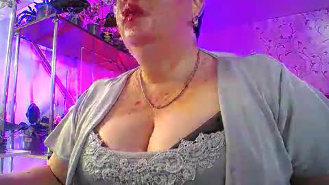 Lady Gloria online show from May 8, 2026, 7:03 am