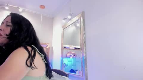    online show from November 6, 2025, 7:15 pm