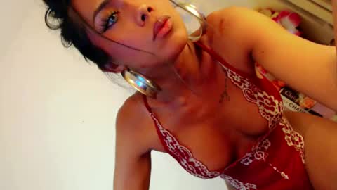 Snapshot of lady_in_black18 chatting on December 5, 2024, 3:15 am Stella online show from December 5, 2024, 3:15 am