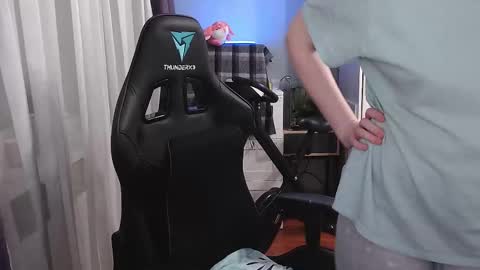 Angelika online show from October 7, 2025, 3:25 am