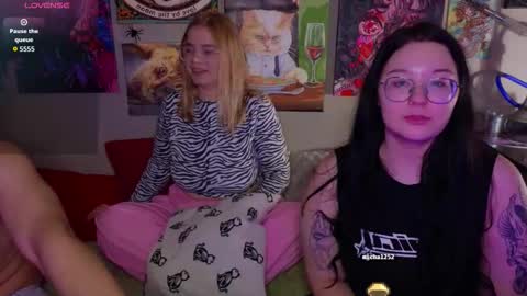 KENDALL  NATHANPVT IS OPEN online show from October 16, 2025, 5:36 pm