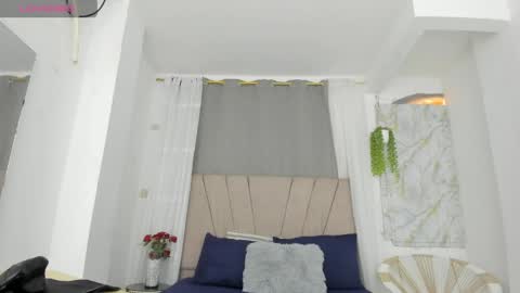 lady_miss___ online show from May 7, 2026, 12:32 pm