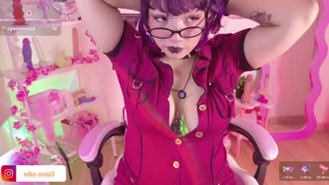 Lady  online show from April 23, 2026, 9:17 pm