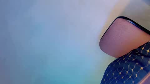 Ella online show from November 15, 2025, 1:07 pm