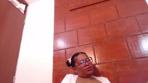 lady_rebeccas online show from January 27, 2025, 11:00 pm