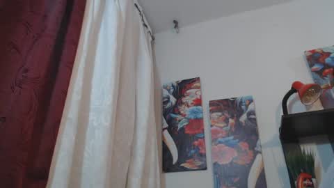 lady_rebeccas online show from February 7, 2025, 8:10 pm