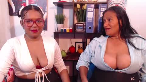 lady_rebeccas online show from February 20, 2025, 8:03 pm
