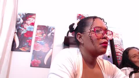 lady_rebeccas online show from February 24, 2025, 3:09 pm