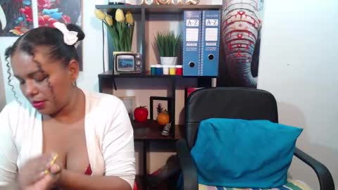 lady_rebeccas online show from February 28, 2025, 8:20 am