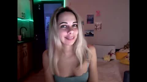 lady_smile69 online show from September 13, 2025, 5:35 pm