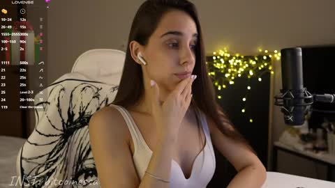 Snapshot of lady_white_snake chatting on December 29, 2024, 3:03 pm lady_white_snake online show from December 29, 2024, 3:03 pm