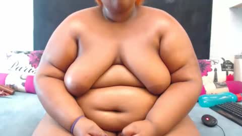 ladybear2001 online show from September 23, 2025, 11:57 am