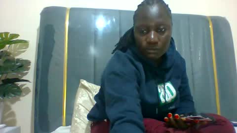 Snapshot of ladyblossoms19 chatting on December 1, 2024, 5:02 pm lindah32 online show from December 1, 2024, 5:02 pm