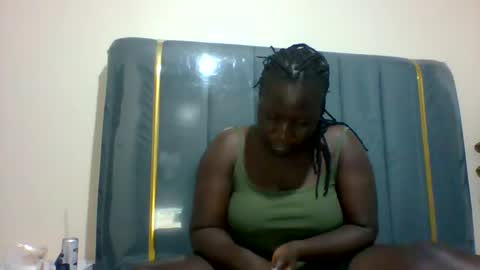 Snapshot of ladyblossoms19 chatting on February 26, 2025, 8:44 pm lindah32 online show from February 26, 2025, 8:44 pm