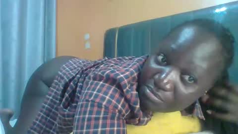 lindah32 online show from April 27, 2026, 6:50 pm