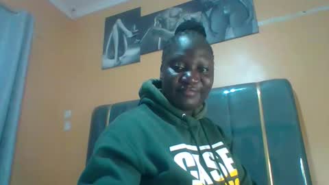 lindah32 online show from May 8, 2026, 10:04 pm
