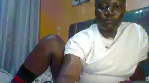 lindah32 online show from June 17, 2026, 8:32 pm