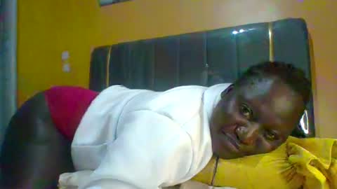 lindah32 online show from June 23, 2026, 9:02 pm