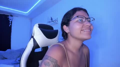  Lady  online show from December 7, 2024, 1:58 am