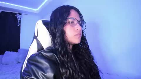  Lady  online show from December 10, 2024, 2:48 am