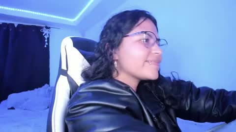  Lady  online show from December 12, 2024, 6:14 am
