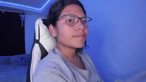  Lady  online show from December 16, 2024, 2:15 am