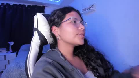  Lady  online show from February 2, 2025, 9:30 am