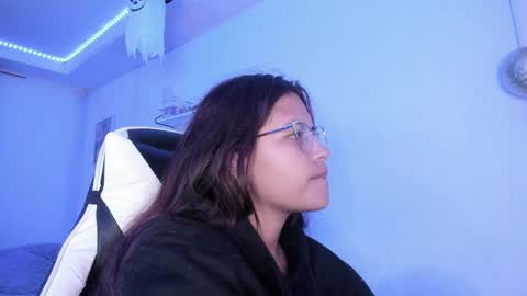  Lady  online show from October 23, 2025, 2:44 am