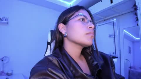  Lady  online show from July 7, 2026, 3:53 am