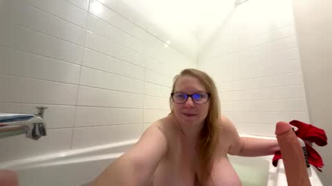 LadyCherieLynn online show from November 19, 2025, 3:45 pm