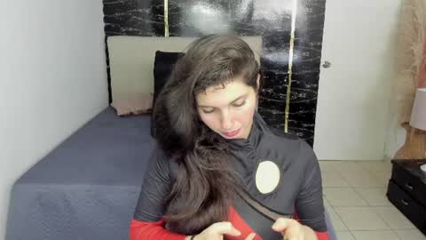  Danna................. online show from June 10, 2026, 4:17 pm