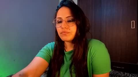 Snapshot of ladygwendolyn chatting on March 29, 2026, 2:44 am Gwen online show from March 29, 2026, 2:44 am