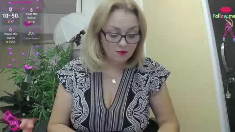  Lady Jeen    Back on Sunday 8th of December online show from September 19, 2025, 3:13 pm