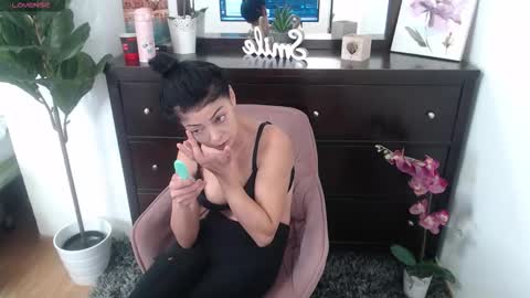 Lia online show from February 22, 2026, 5:08 am