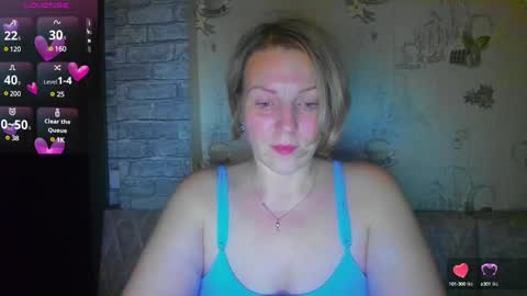 ladylucky_ online show from February 24, 2025, 3:09 pm