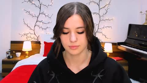 Amelia online show from January 31, 2025, 6:02 am