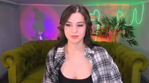 Amelia online show from February 2, 2025, 7:57 pm