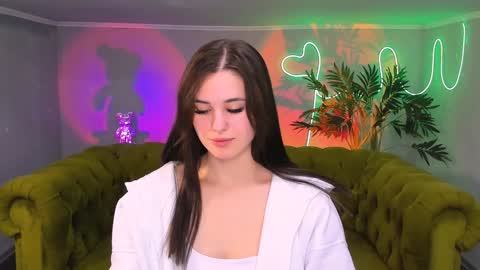 Amelia online show from February 4, 2025, 7:22 pm