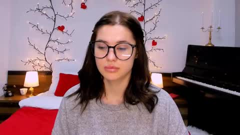 Amelia online show from February 28, 2025, 5:04 am