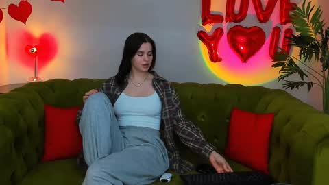 Amelia online show from March 5, 2025, 5:39 pm