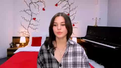 Amelia online show from March 7, 2025, 7:27 pm