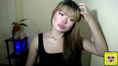 Snapshot of ladyofyou_dreamxoxo chatting on June 12, 2026, 8:30 pm LILY online show from June 12, 2026, 8:30 pm